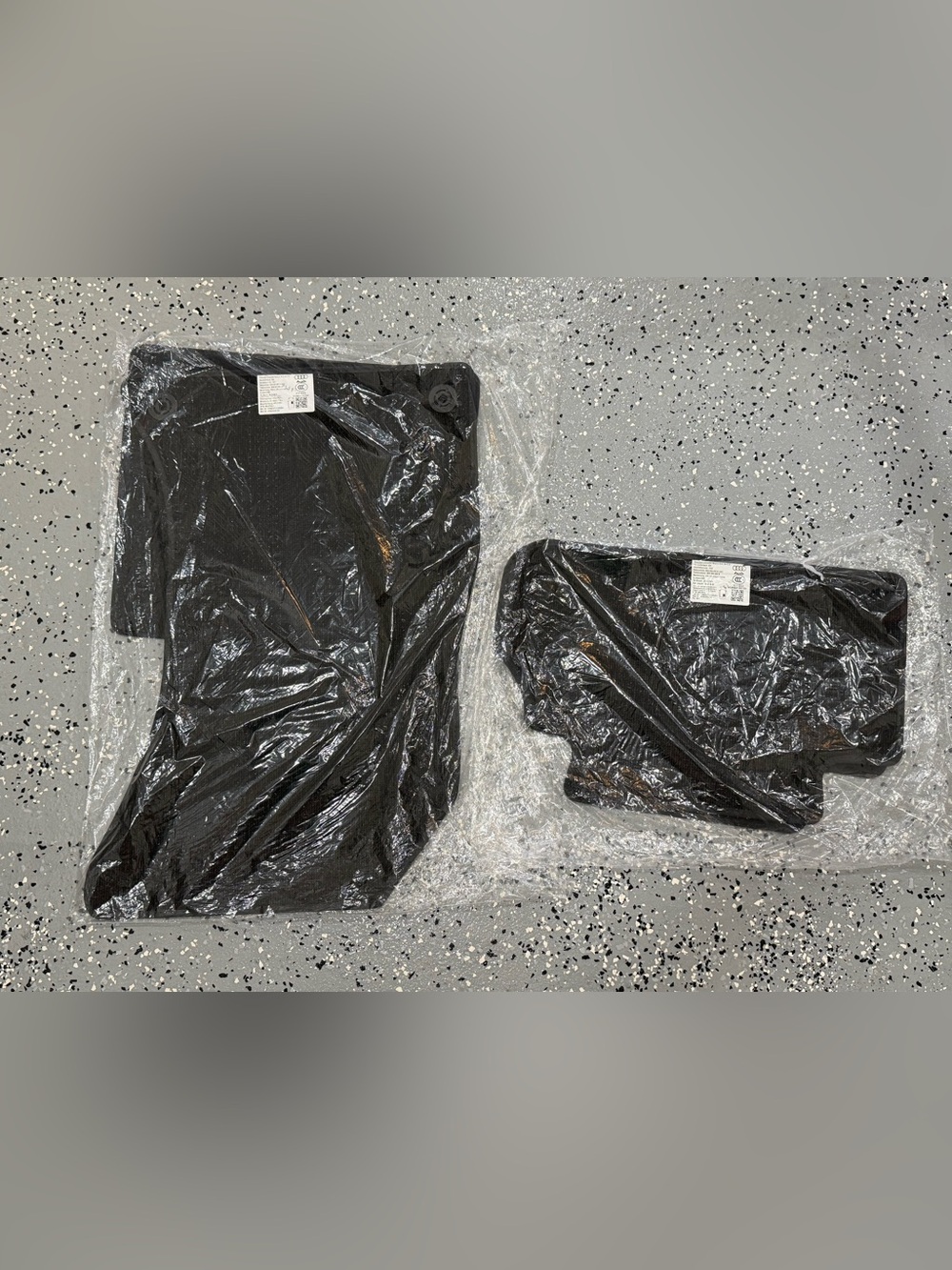 NEW! Genuine Audi Q5 OEM Carpet Floor Mats – Full Set of 4 (Front & Rear)
